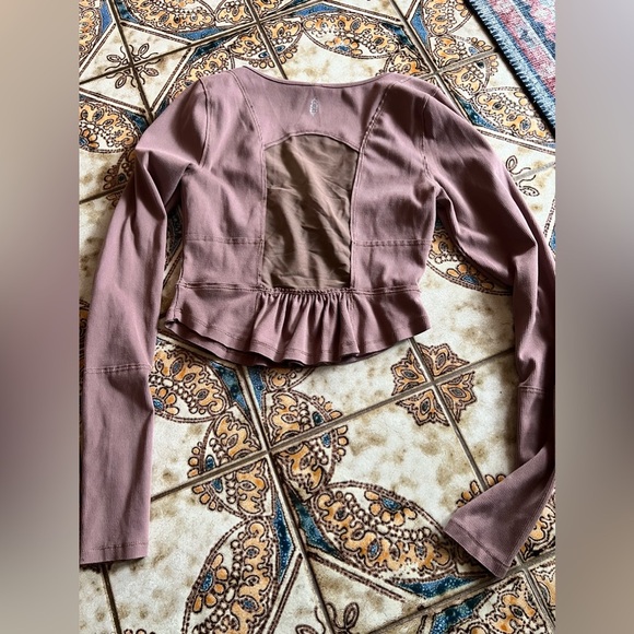 Fp movement x free people long sleeve yoga mesh sheer top size small crop top - Picture 5 of 7